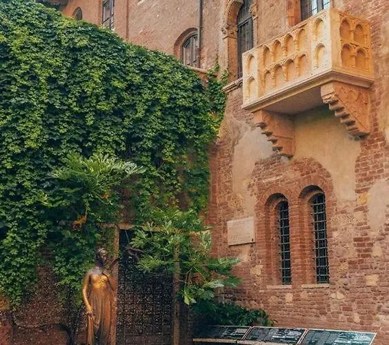 Catena Bridge House