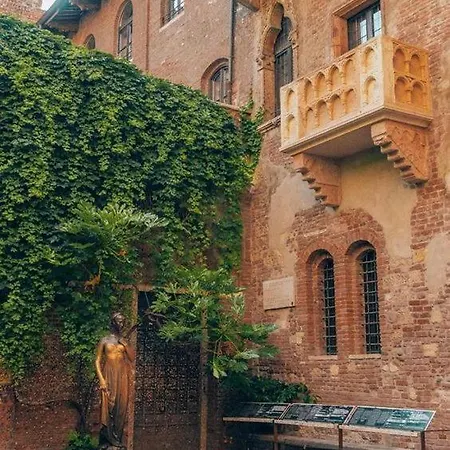 Catena Bridge House